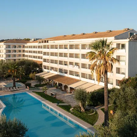 Elea Hotel 4*