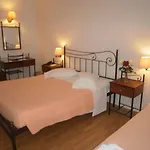 Elea 4*